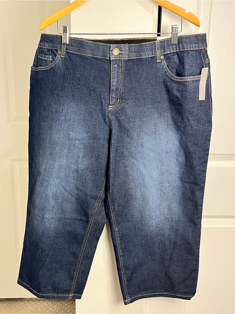C.J Banks The Perfect Fit Capri Relaxed Fit High Rise Jeans Sz 22 Casual Travel